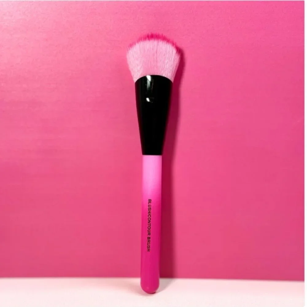 Pinky Beauty “Pretty in Pink” Brush Set – NWT